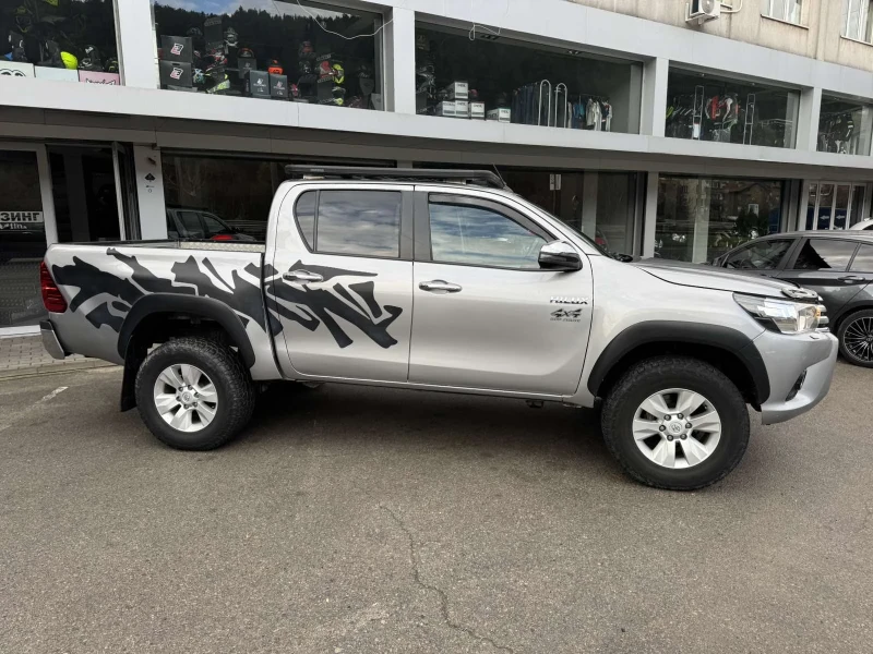Toyota Hilux, снимка 4 - Автомобили и джипове - 52896129