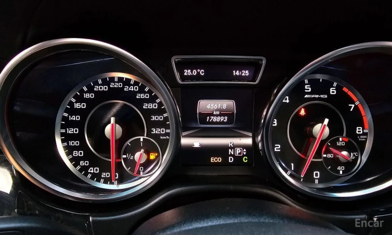 Mercedes-Benz ML 63 AMG, снимка 8 - Автомобили и джипове - 53043519