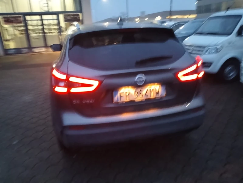 Nissan Qashqai Tekna, снимка 2 - Автомобили и джипове - 53126486