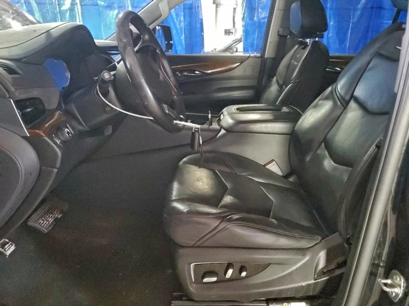 Cadillac Escalade ESV, снимка 7 - Автомобили и джипове - 53357656