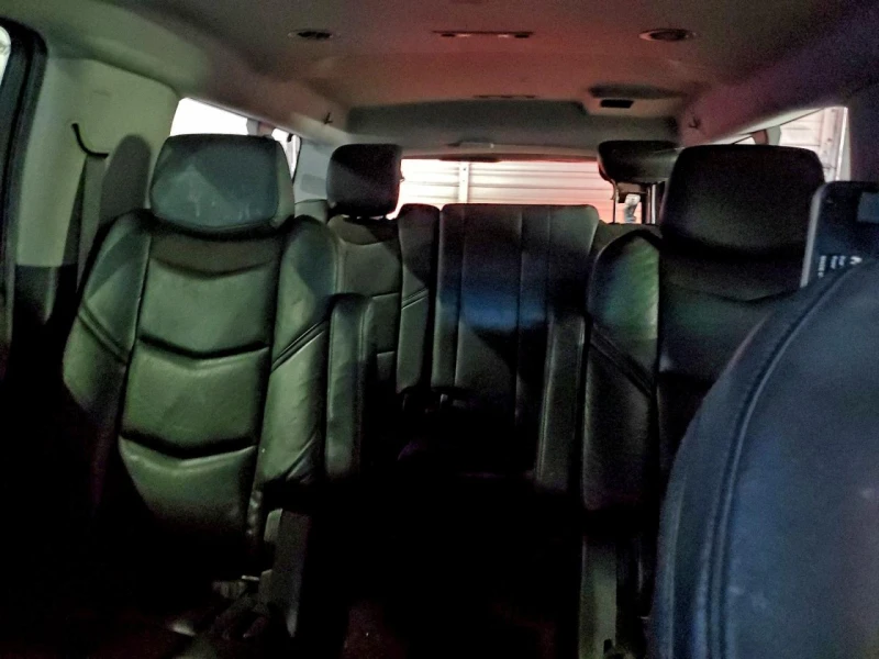 Cadillac Escalade ESV, снимка 10 - Автомобили и джипове - 53357656