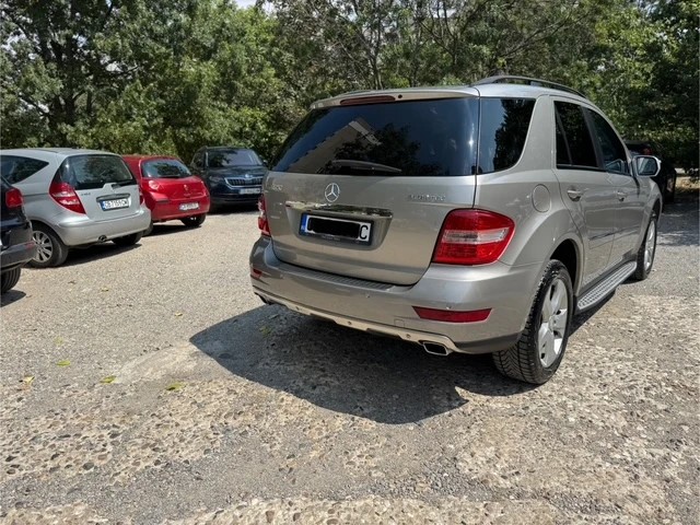 Mercedes-Benz ML 320, снимка 5 - Автомобили и джипове - 55684427