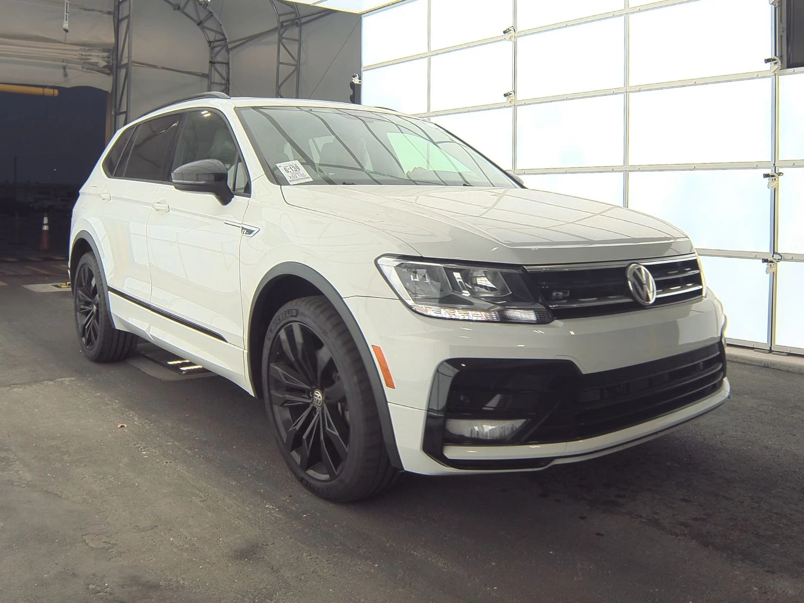 VW Tiguan 2020* R-Line Black* 7места* подгрев* пано* м.точка - изображение 2
