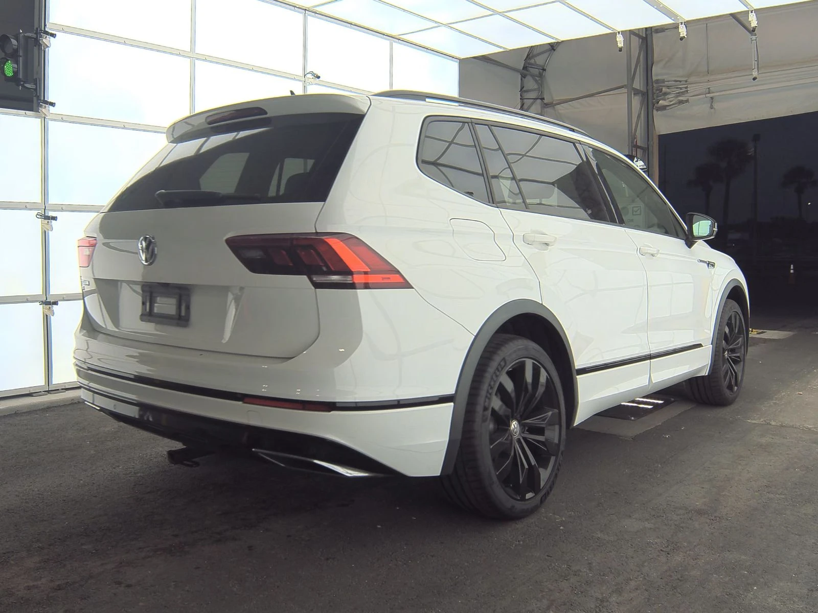 VW Tiguan 2020* R-Line Black* 7места* подгрев* пано* м.точка - изображение 4