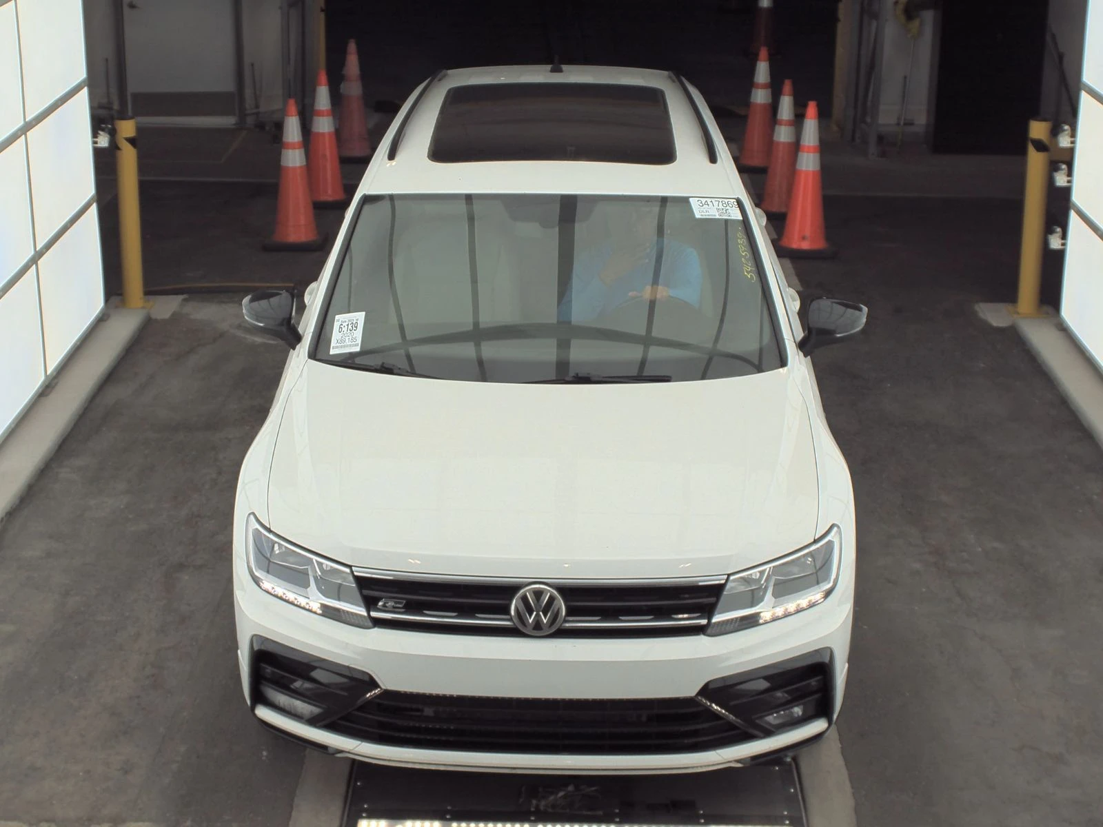 VW Tiguan 2020* R-Line Black* 7места* подгрев* пано* м.точка - изображение 3