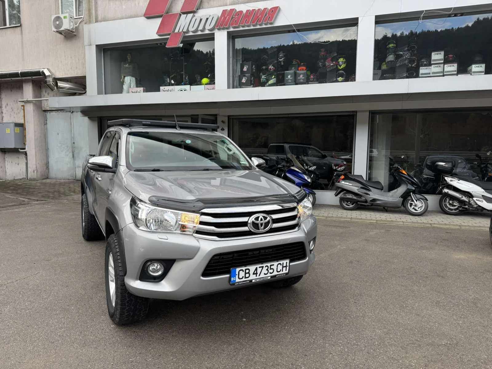 Toyota Hilux  - изображение 2