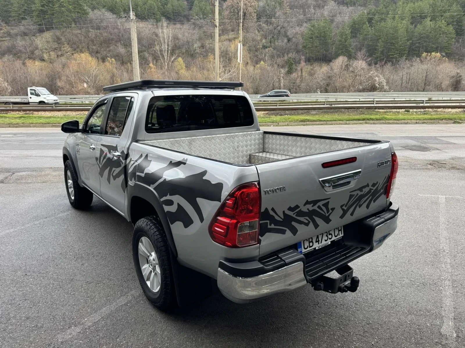 Toyota Hilux  - изображение 3