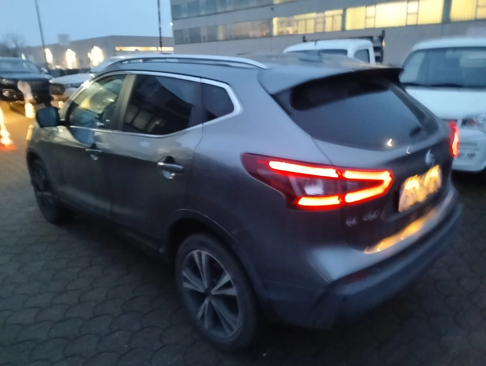 Nissan Qashqai Tekna | Mobile.bg � ����������� 6