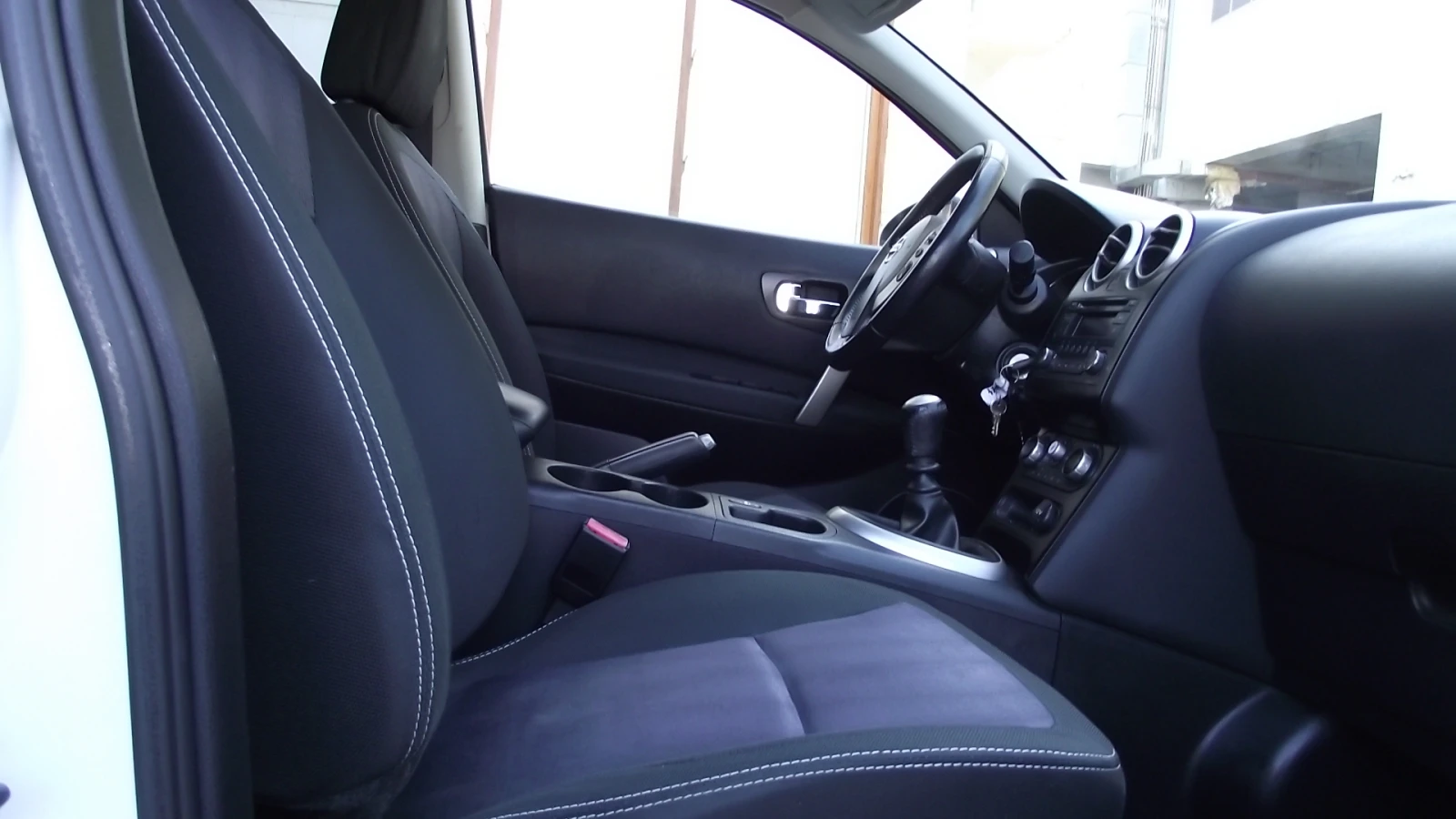 Nissan Qashqai 1.5.d.110.k.c.Panorama., снимка 14 - Автомобили и джипове - 53691908