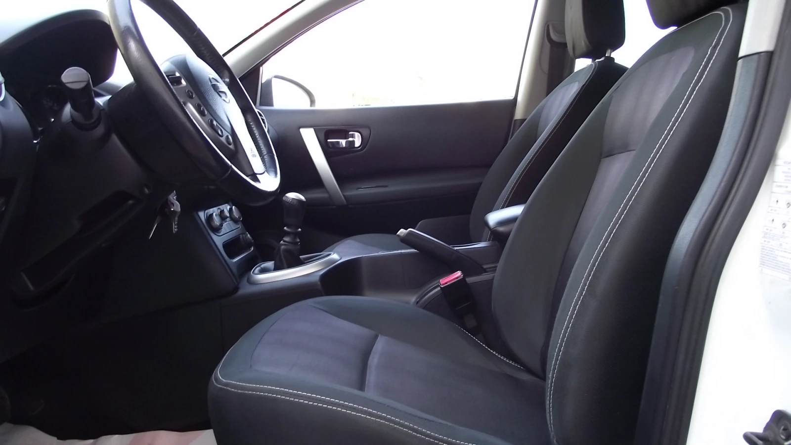 Nissan Qashqai 1.5.d.110.k.c.Panorama., снимка 13 - Автомобили и джипове - 53691908