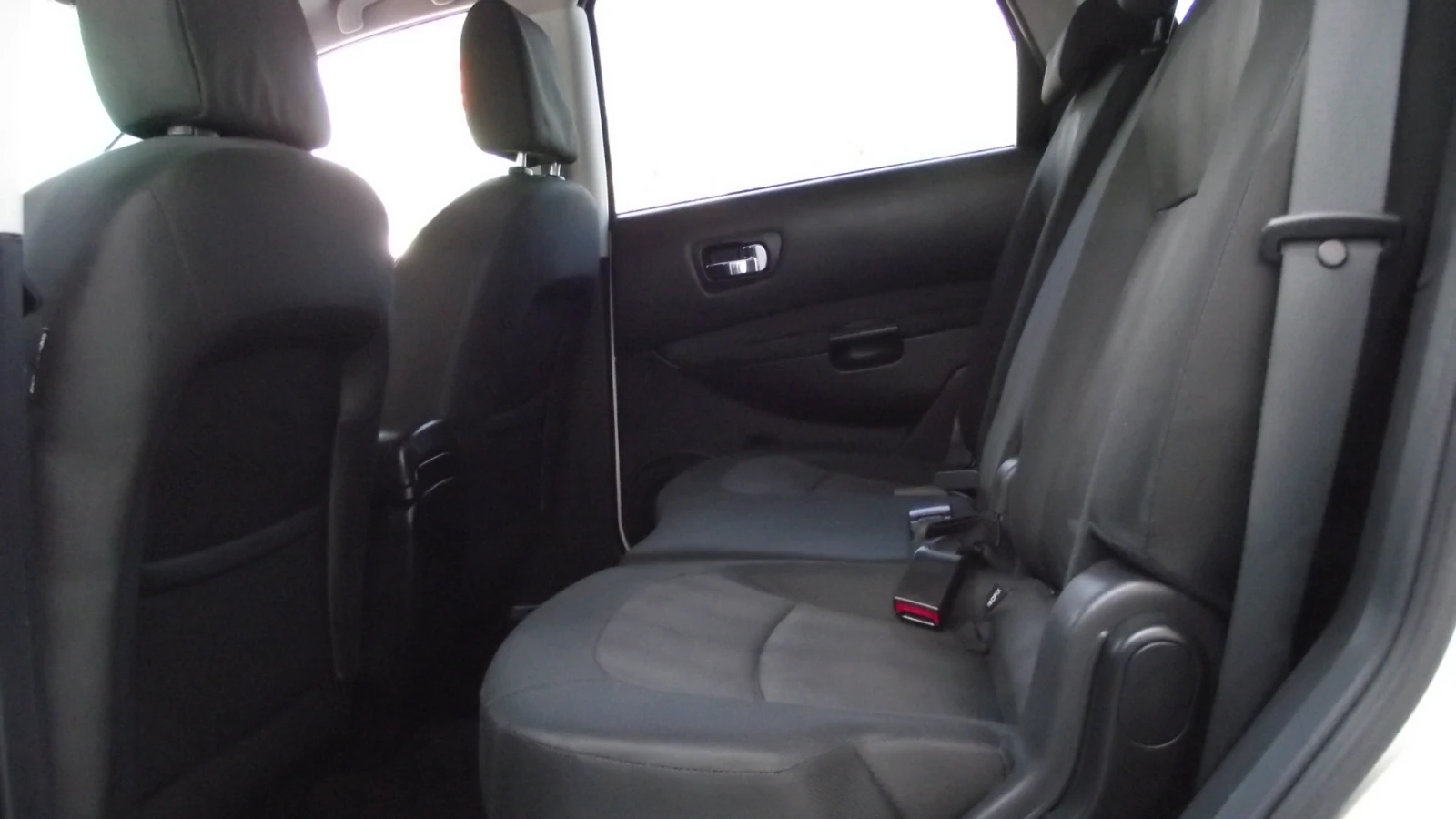 Nissan Qashqai 1.5.d.110.k.c.Panorama., снимка 15 - Автомобили и джипове - 53691908