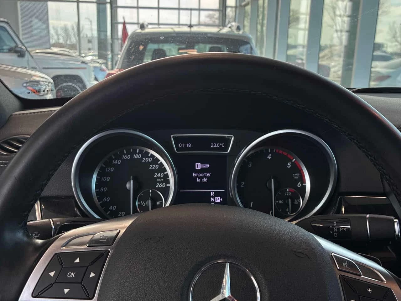 Mercedes-Benz ML 350 * BlueTEC * Два комплекта гуми* Панорама* , снимка 8 - Автомобили и джипове - 53817026