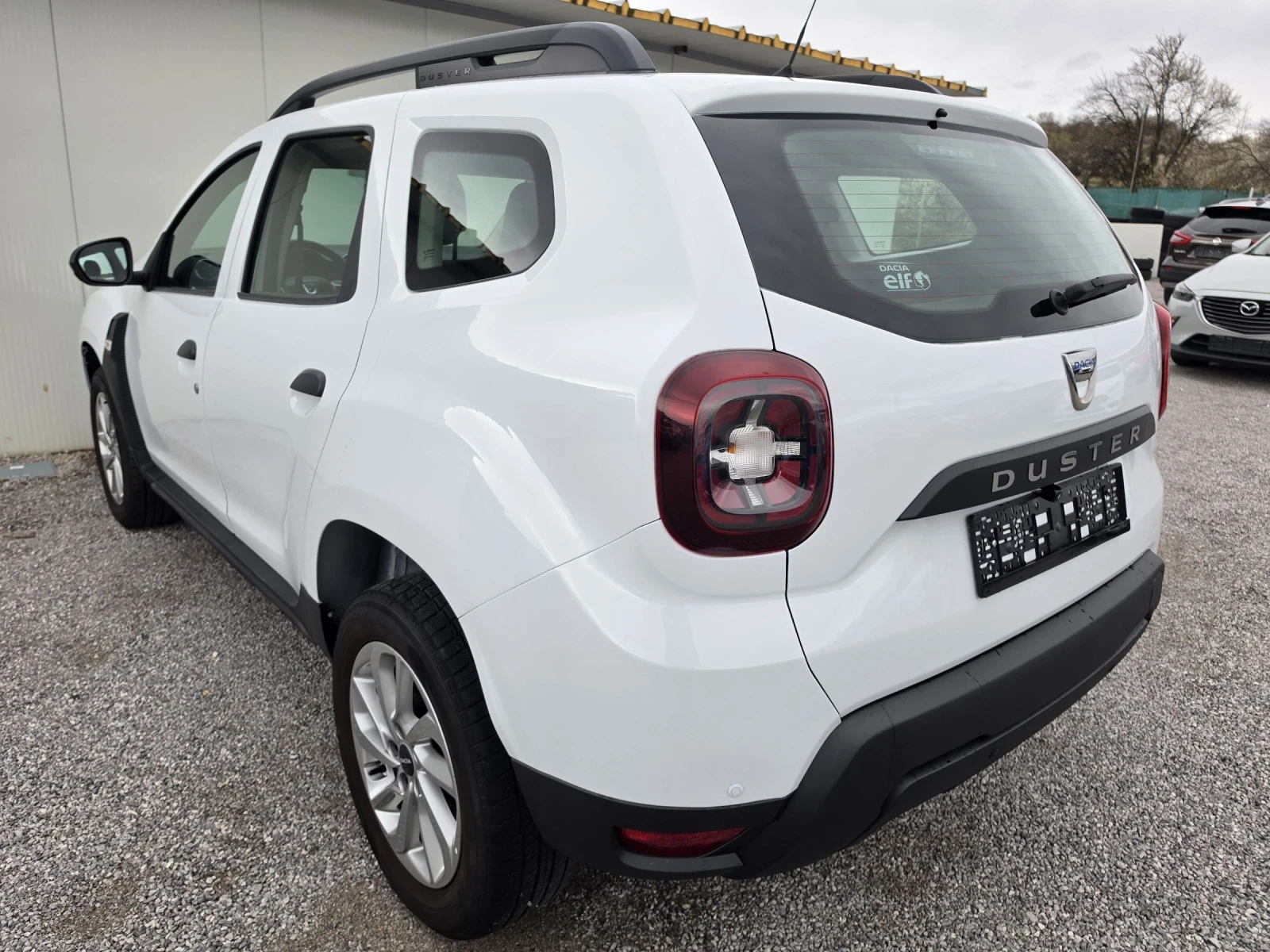 Dacia Duster 1.5DCi Euro6, снимка 4 - Автомобили и джипове - 54087478