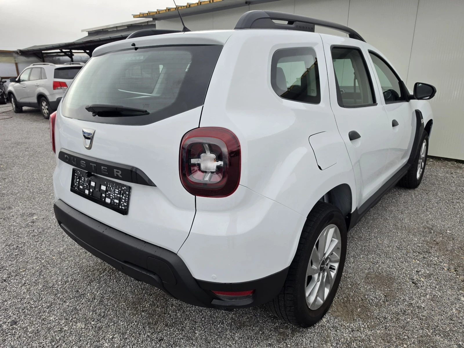 Dacia Duster 1.5DCi Euro6, снимка 2 - Автомобили и джипове - 54087478