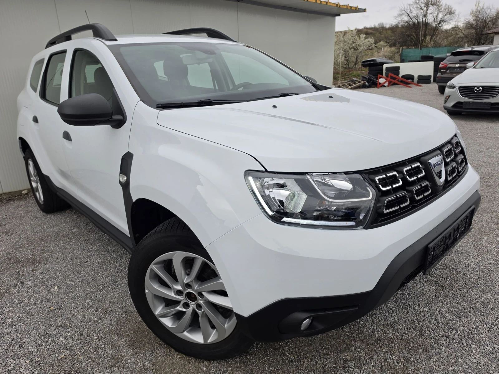 Dacia Duster 1.5DCi Euro6, снимка 3 - Автомобили и джипове - 54087478