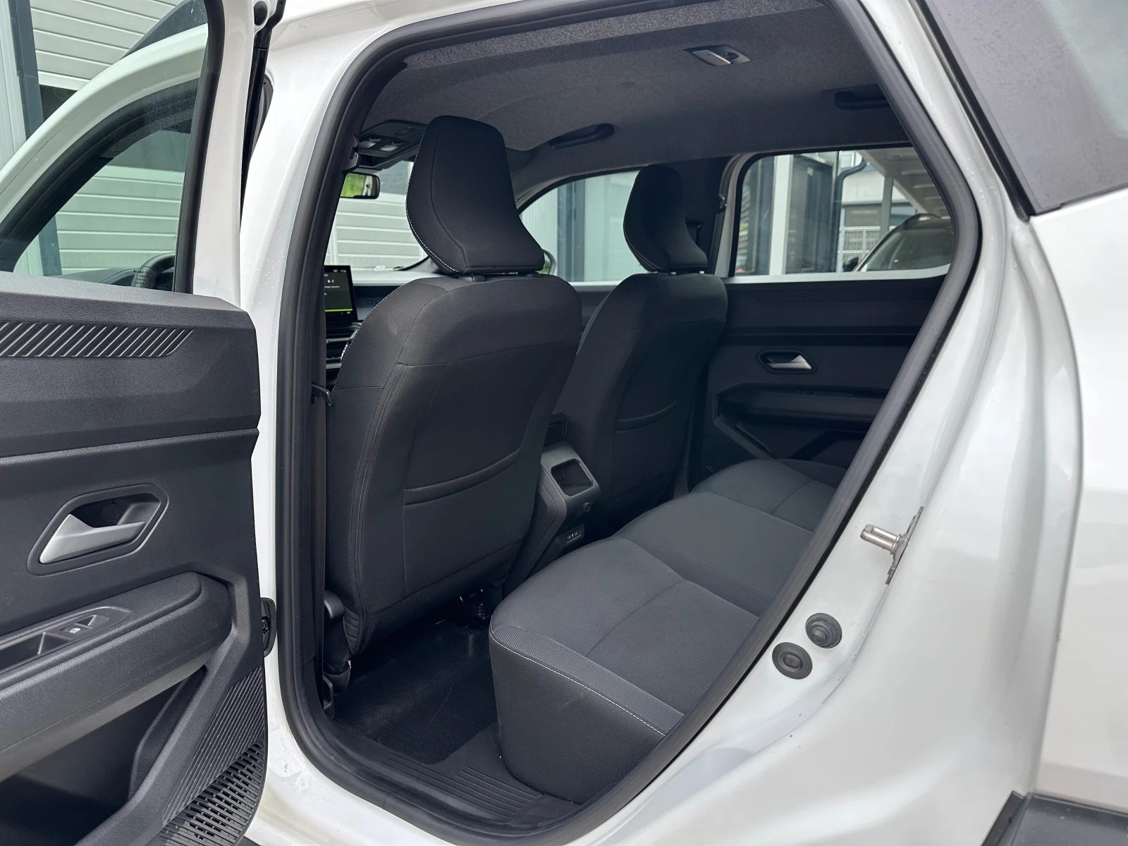 Dacia Duster 1.0TCe LPG 2025g, снимка 10 - Автомобили и джипове - 54482715