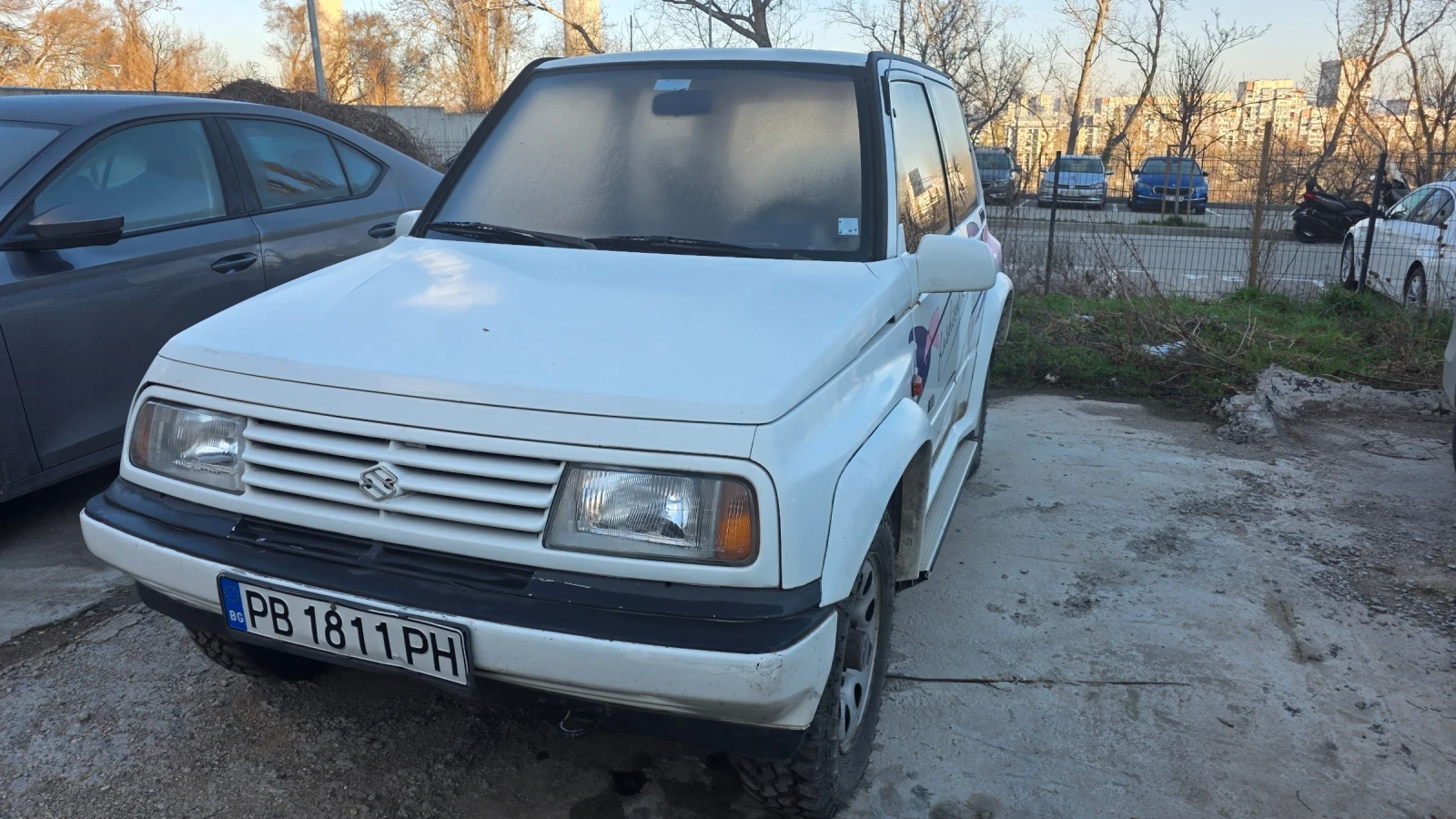 Suzuki Vitara 1.6 benzin 4x4, снимка 3 - Автомобили и джипове - 54918564