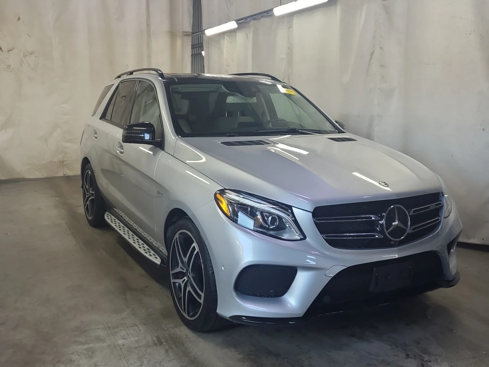 Mercedes-Benz GLE 43 AMG * CARFAX * ОПЦИЯ ЗА ФИНАНСИРАНЕ, снимка 6 - Автомобили и джипове - 55983850