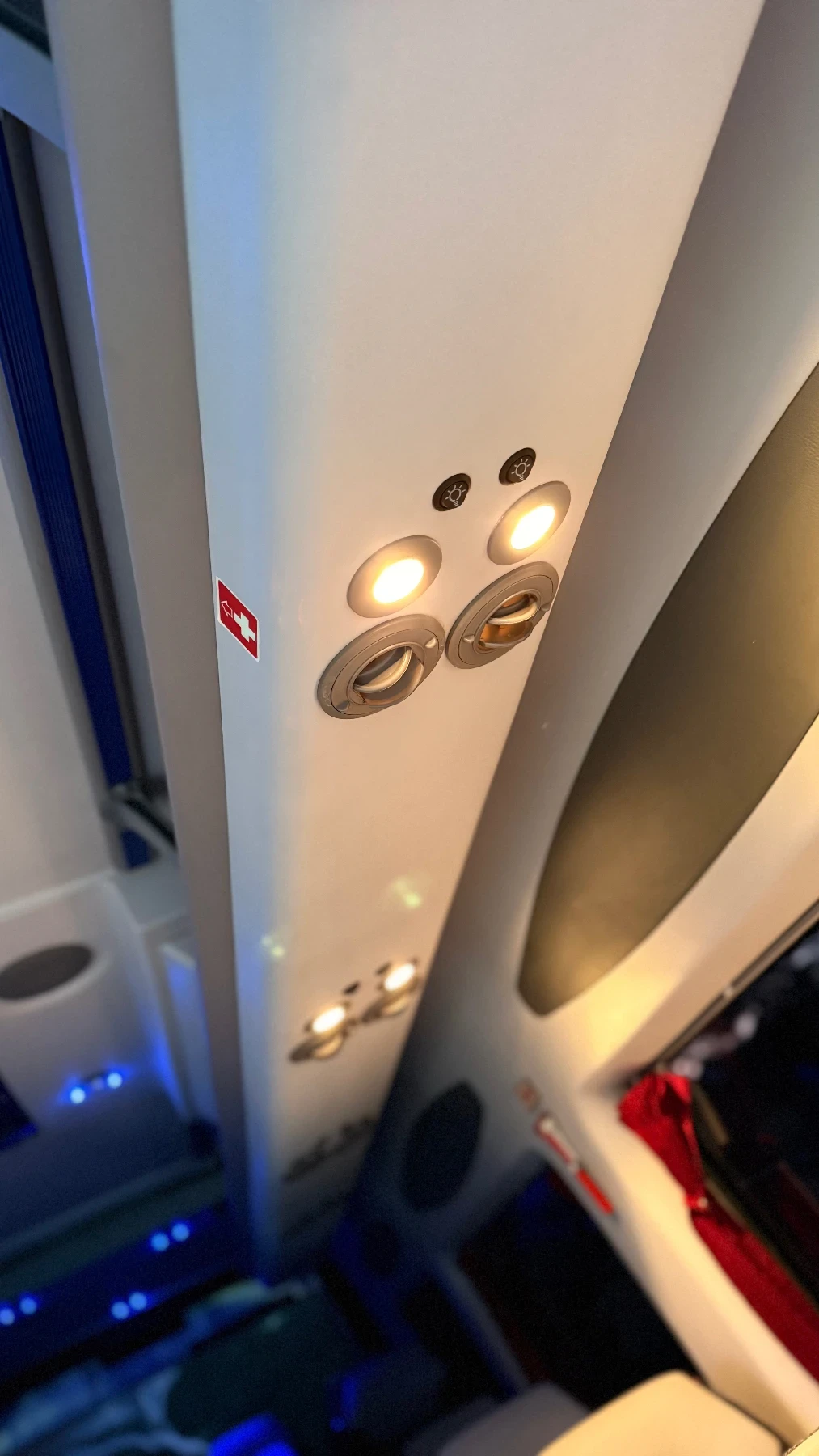 VW Crafter 2.5TDI 163кс, снимка 9 - Бусове и автобуси - 53788125