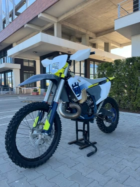 Обява за продажба на Husqvarna TE 300 TBI ~17 777 лв. - изображение 1