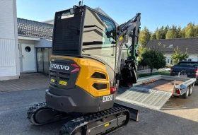 Багер Volvo ECR25D, снимка 8