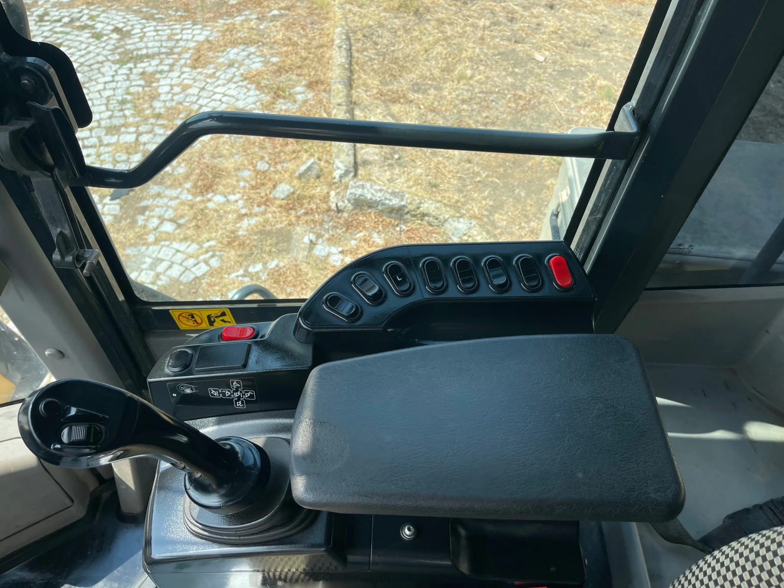   Komatsu WA 380  | Mobile.bg   12