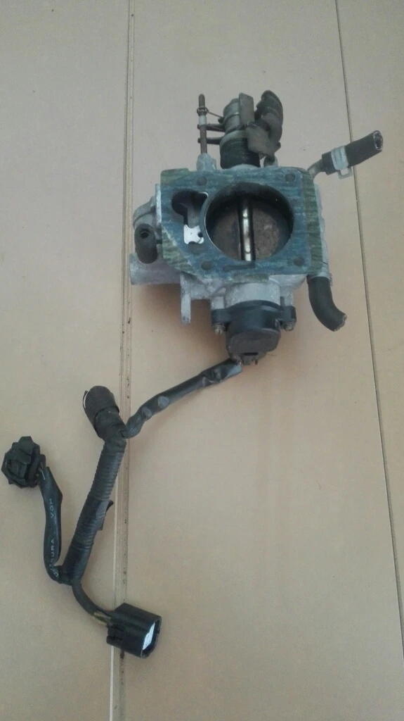 Дросел Субару Импреза 2.0Б (без стъпков мотор)