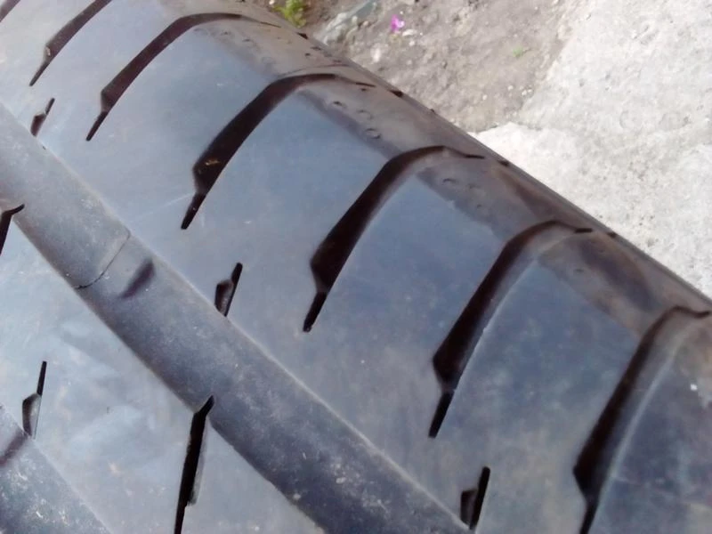 Гуми Летни 225/50R17, снимка 11 - Гуми и джанти - 18580569