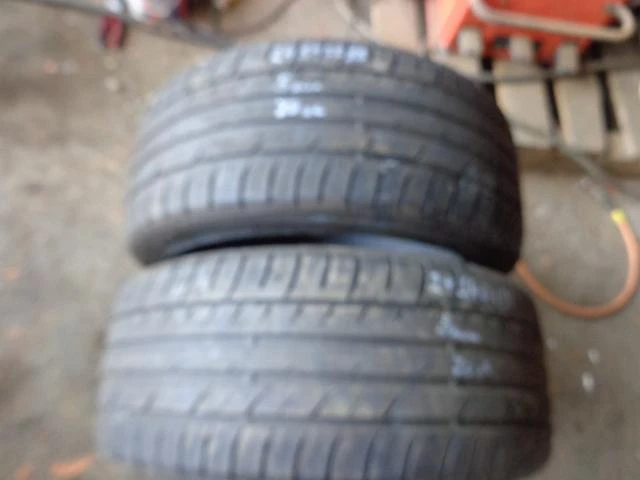 Гуми Летни 245/40R18, снимка 11 - Гуми и джанти - 18672240