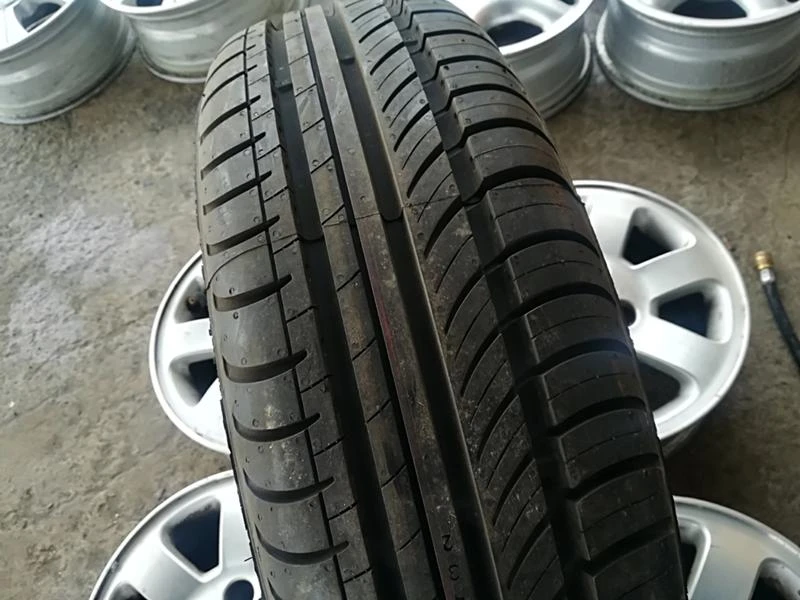 Гуми Летни 165/70R14, снимка 1 - Гуми и джанти - 21506072