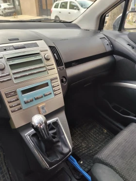 Toyota Corolla verso, снимка 9