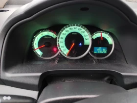 Toyota Corolla verso, снимка 7