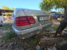 Mercedes-Benz E 250 Td, снимка 4