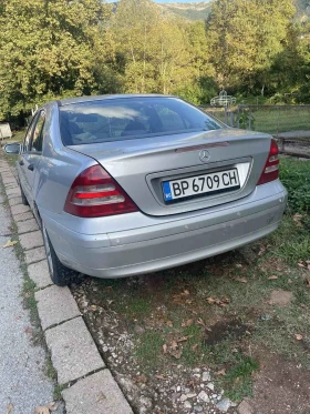 Mercedes-Benz C 180, снимка 4