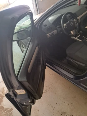 Opel Astra 1.6 H Комби - 1859 € / 3635.89 лв. - 65516170 12