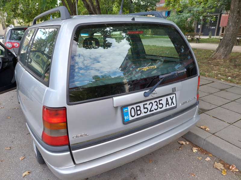 Opel Astra 1.4 16V, снимка 4 - Автомобили и джипове - 38884570
