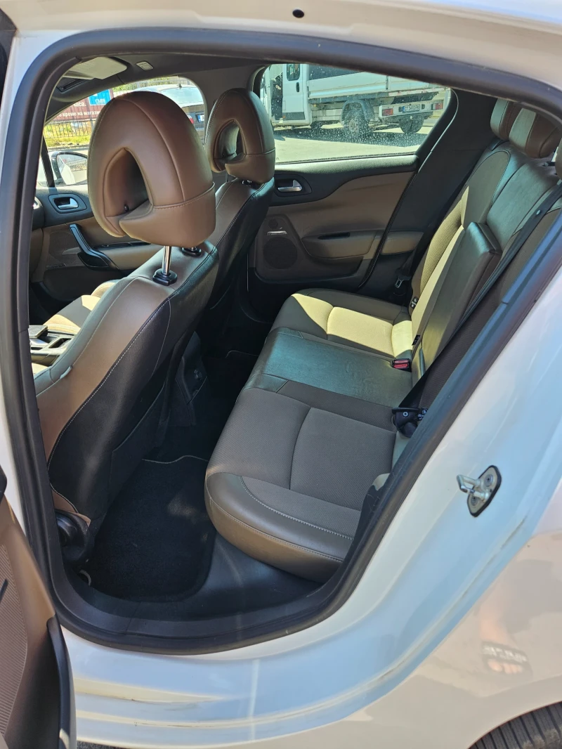 Citroen DS4, снимка 15 - Автомобили и джипове - 52371595