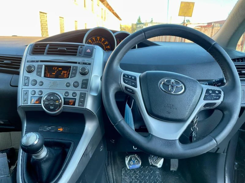 Toyota Verso 2.0 D-4D 126кс Aux Панорама  НА ЧАСТИ - изображение 9