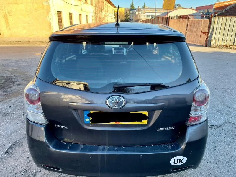 Toyota Verso 2.0 D-4D 126кс Aux Панорама  НА ЧАСТИ, снимка 11 - Автомобили и джипове - 41368993