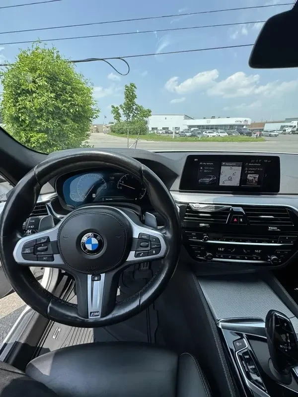 BMW 540 xDrive* M Carbon Aero Pack* PANO* ������*  | Mobile.bg � ����������� 6