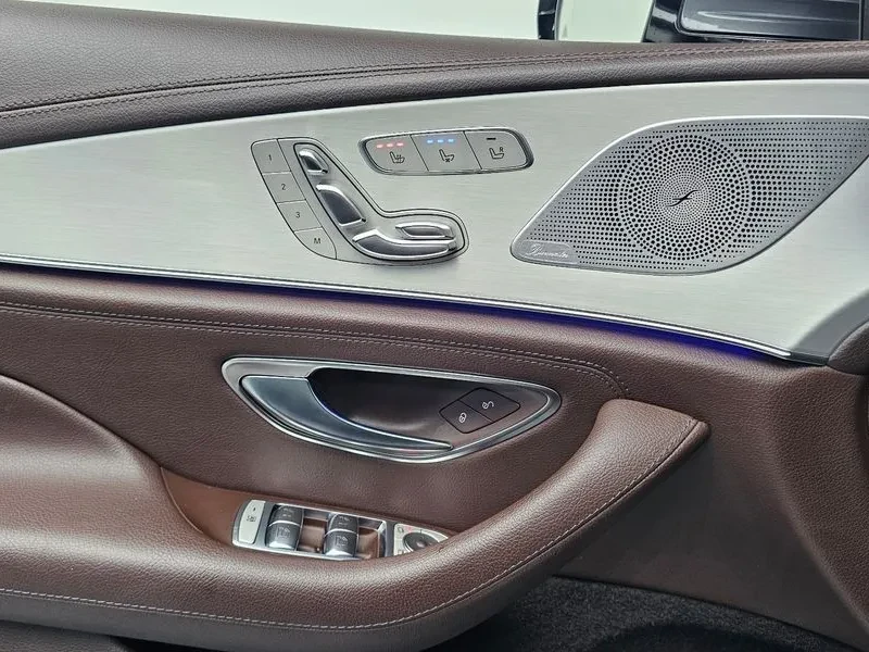 Mercedes-Benz CLS 400, снимка 15 - Автомобили и джипове - 54288687