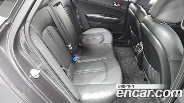 Kia K5, снимка 12 - Автомобили и джипове - 56082476