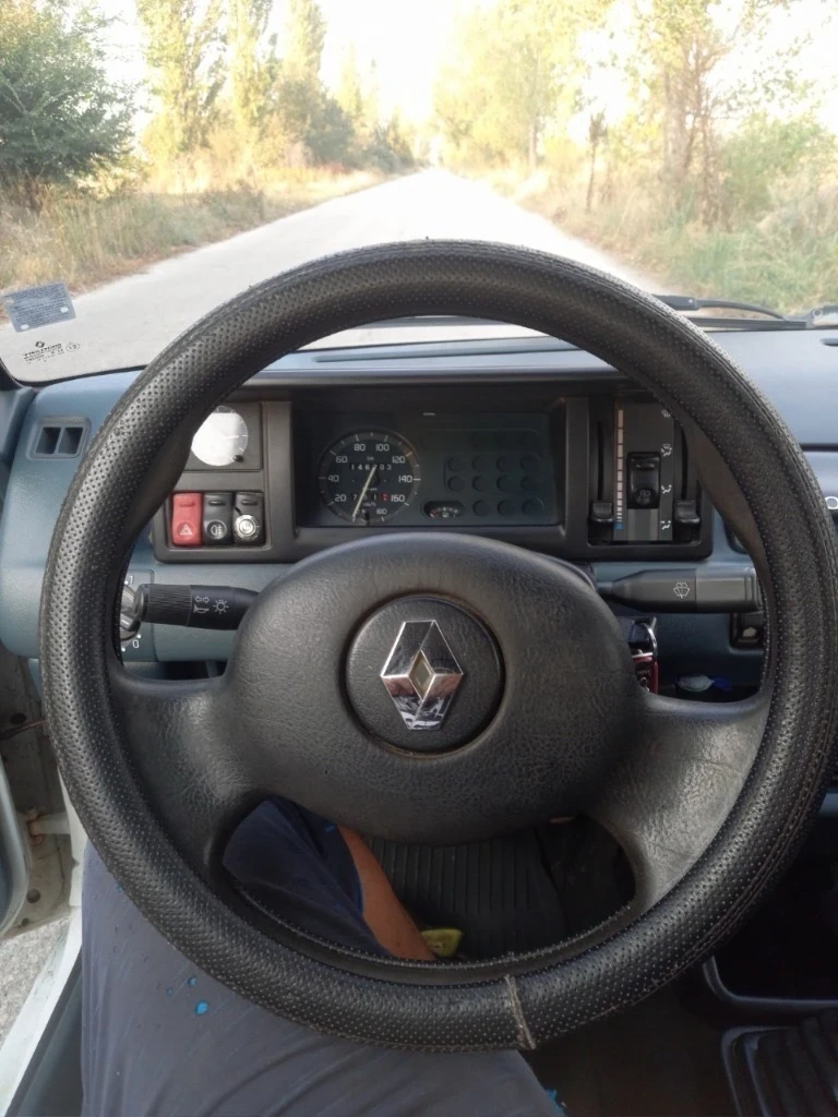 Renault Express Пикап, снимка 9 - Автомобили и джипове - 56377734