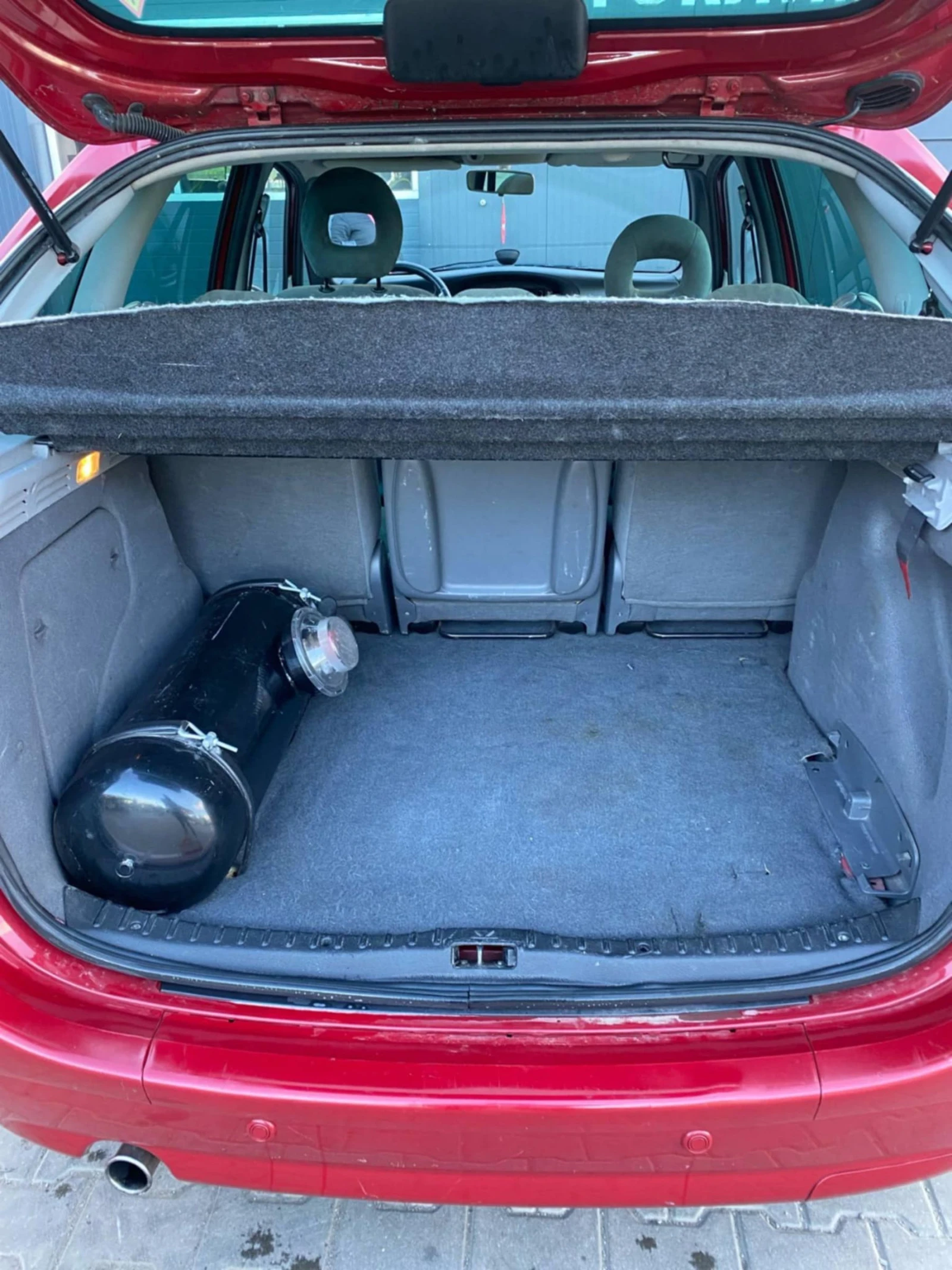 Citroen Xsara picasso 2.0 Газ АВТОМАТИК - изображение 7