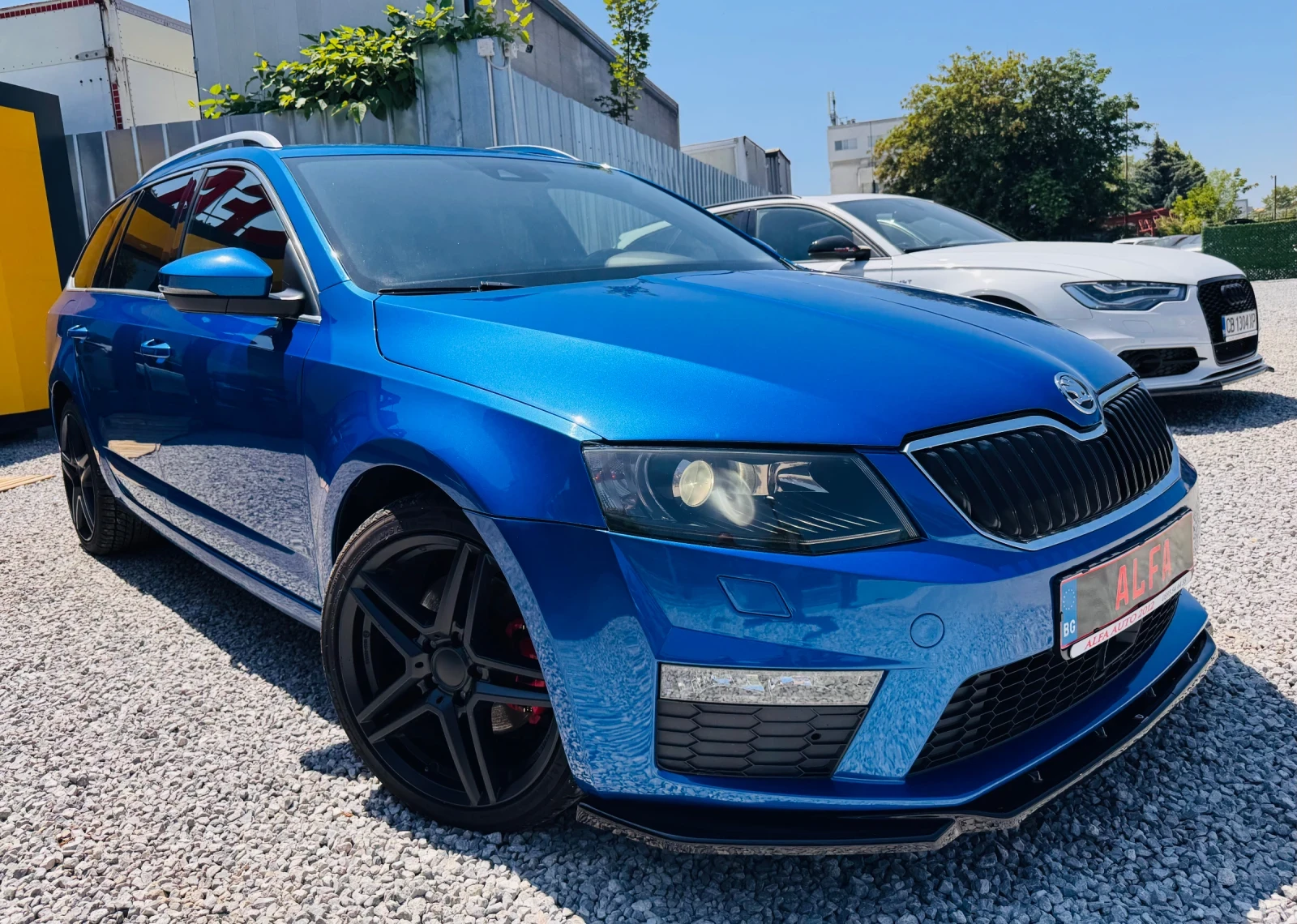 Skoda Octavia VRS/2.0d/CarPLAY/ДИСТРОНИК+ WAZE/СИНЯ ПЕРЛА/// - изображение 5