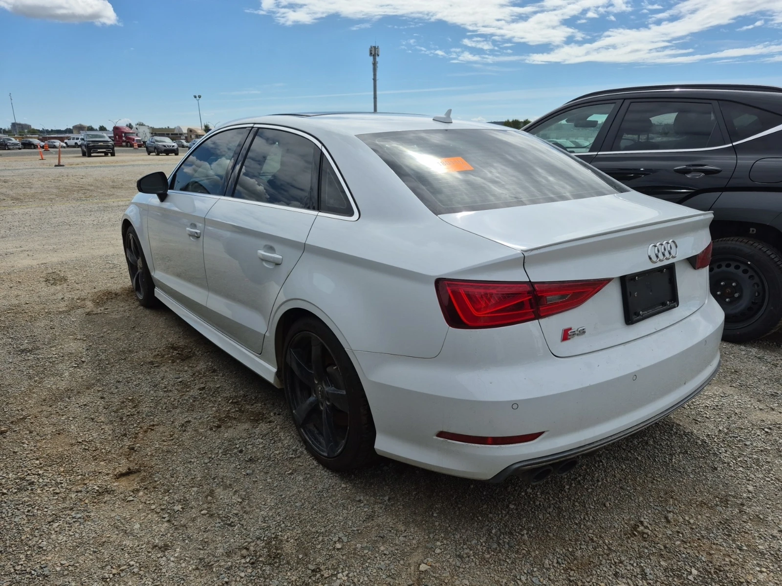 Audi S3 PROGRESSIV* CARFAX * АвтоКредит * Цена до България - изображение 4