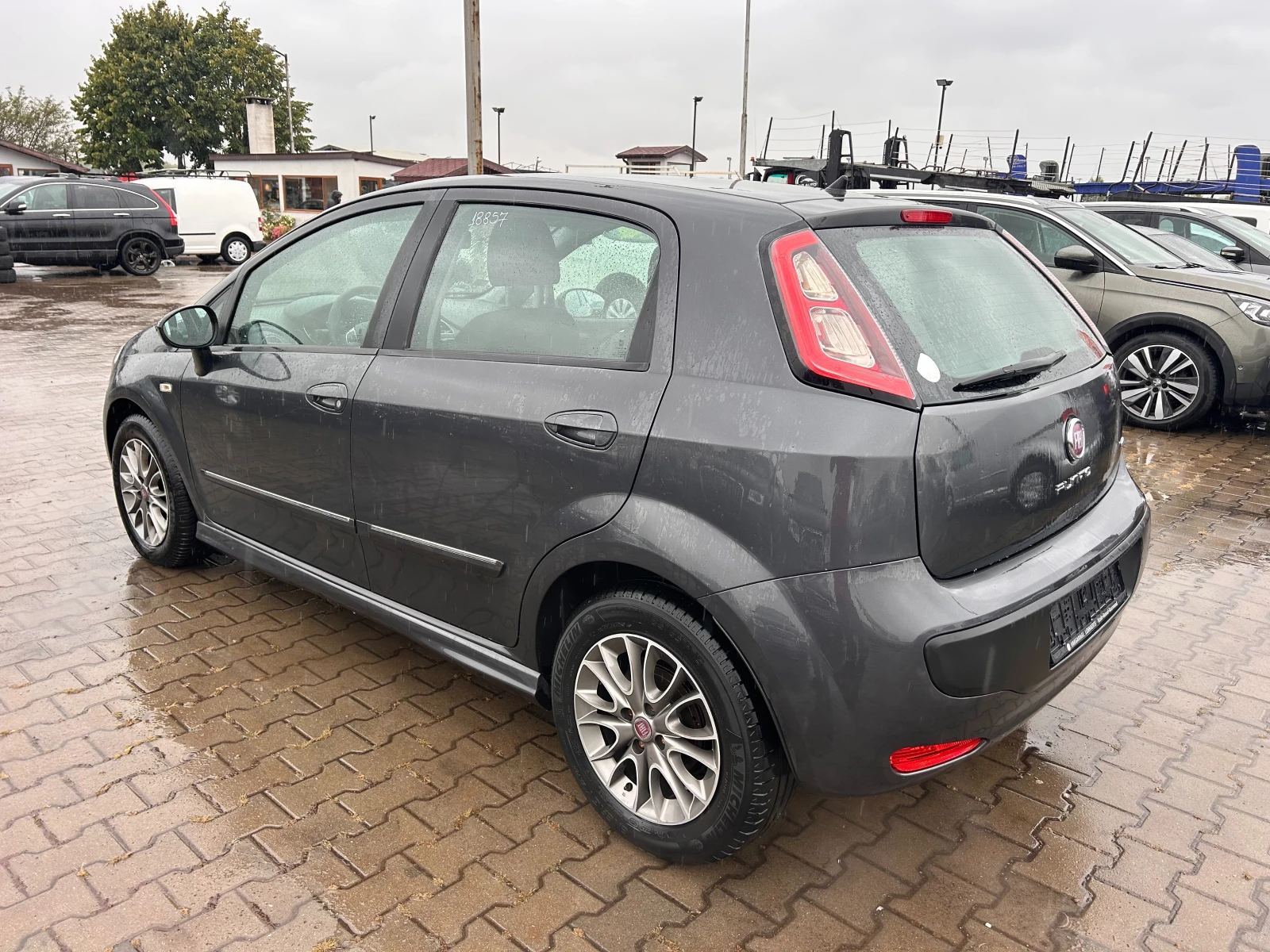 Fiat Punto EVO 1.3MJET EURO 5 - изображение 8