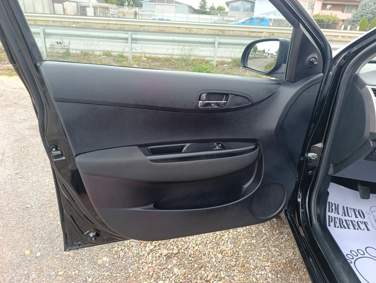 Hyundai I20 1.2i-16v БЕНЗИН - изображение 9