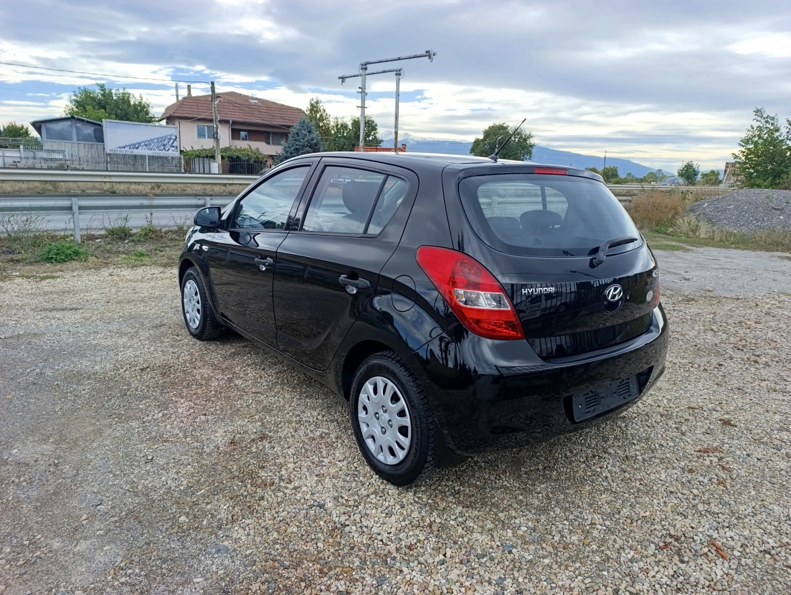 Hyundai I20 1.2i-16v БЕНЗИН - изображение 5