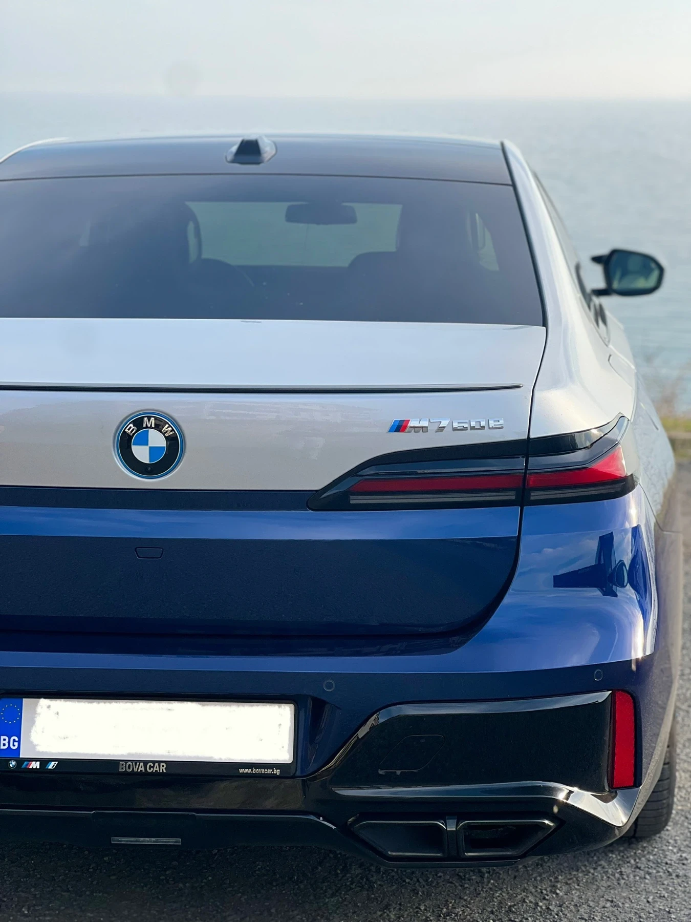 BMW 760  - изображение 4